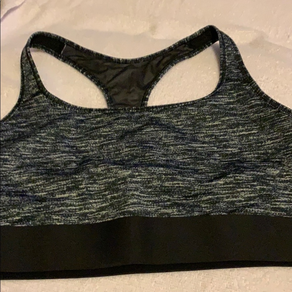 Sports bra